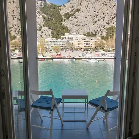 Mary * Omiš