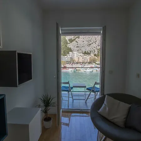 Apartment Mary Omis